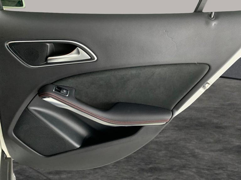 2019 Mercedes-Benz GLA GLA 180 AMG Line Edition 5dr Auto ESTATE PETROL Automatic