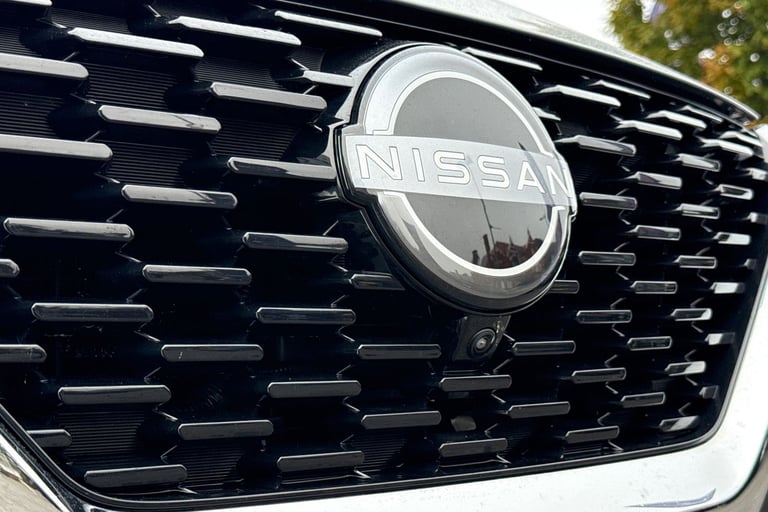 2022 Nissan Qashqai 1.3 DIG-T MHEV N-Connecta XTRON Euro 6 (s/s) 5dr SUV PETROL Automatic