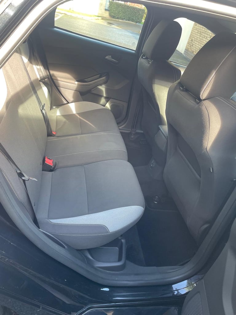 Ford, FOCUS, Hatchback, 2012, Manual, 1999 (cc), 5 doors