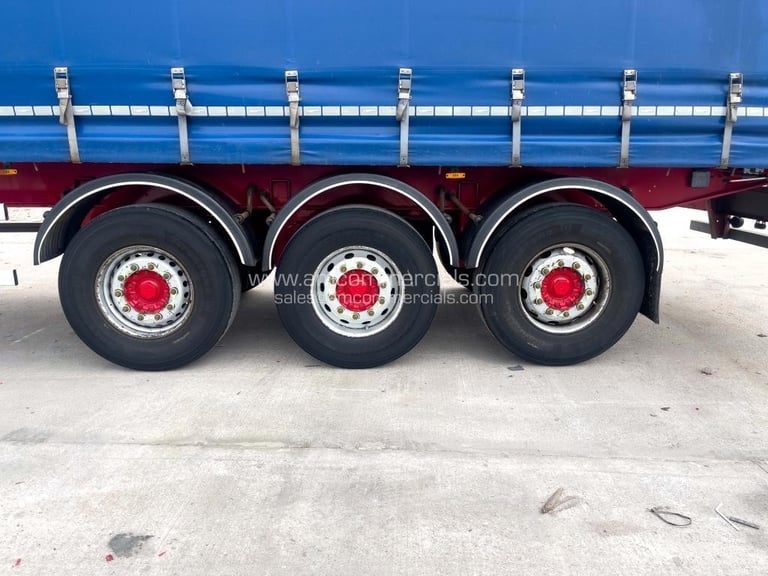 LAWRENCE DAVID 4300MM CURTAINSIDE TRAILER 