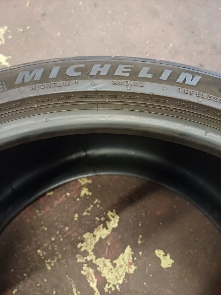 1x 295 30 20 Michelin Tyre