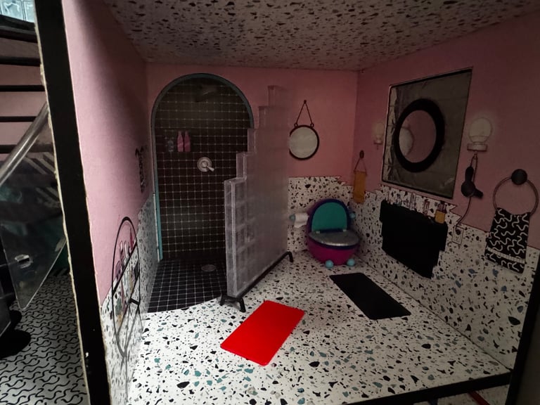 Lol Omg doll house