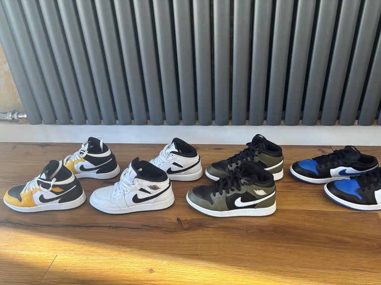 Nike Trainers - Nearly New 