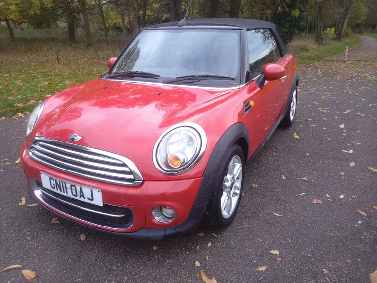 Mini, CONVERTIBLE, Convertible, 2010, Manual, 1598 (cc), 2 doors