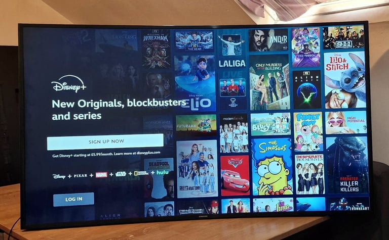 Samsung SMART tv 55 inch Fully Working order NO STAND