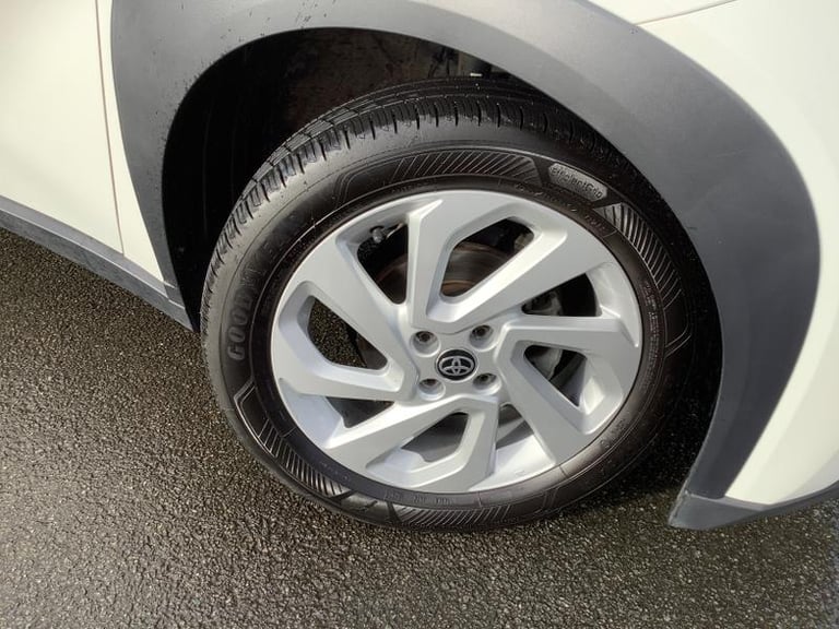 2022 Toyota Aygo X 1.0 VVT-i Pure 5dr HATCHBACK PETROL Manual