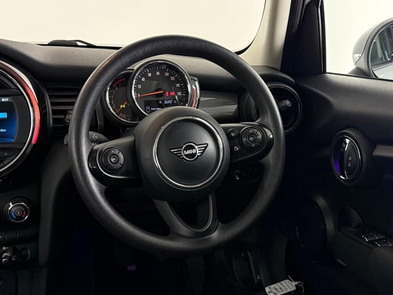 2019 MINI Hatch 1.5 Cooper Classic Euro 6 (s/s) 5dr Hatchback Petrol Manual