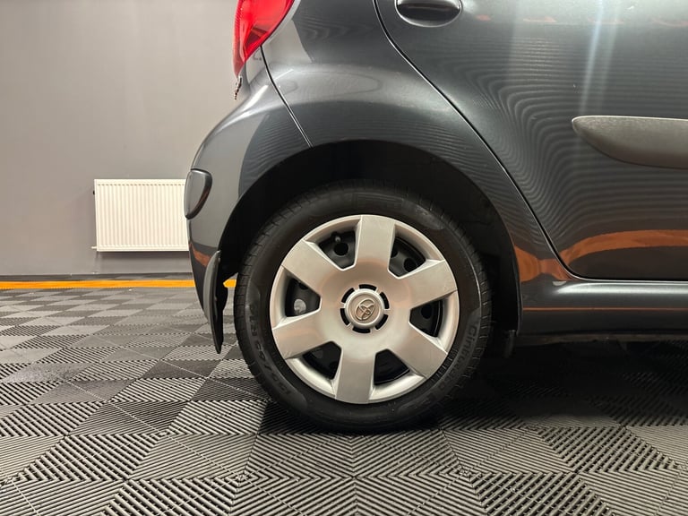 2006 Toyota AYGO 1.0 VVT-i + 5dr MMT HATCHBACK Petrol Automatic
