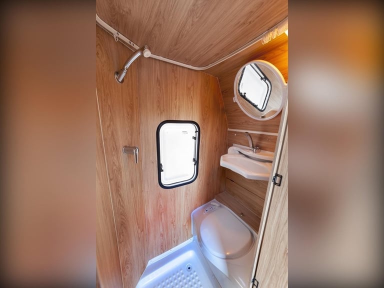 Freedom Jetstream First Class Flare 2022