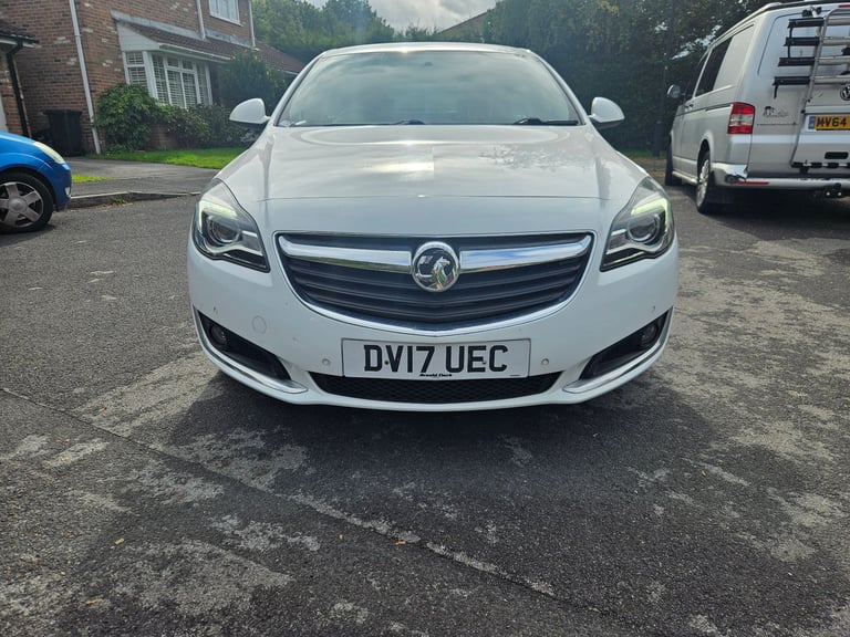 vauxhall insignia SRI 1.6cdti economy model 2017 6 speed ULEZ COMPLIANT NEW TIMING CHAIN 