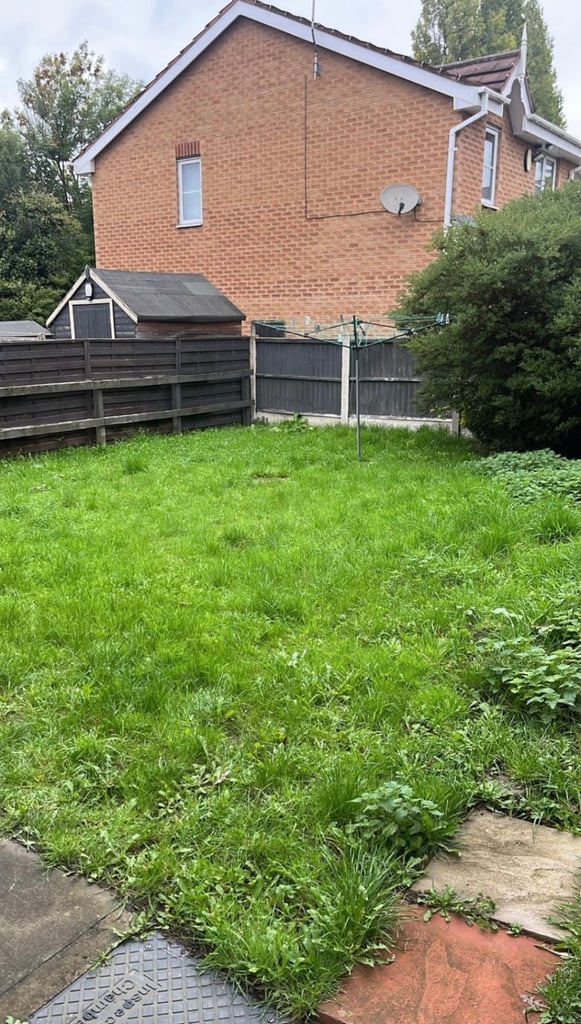 Beautiful 3 bedrooms detached house for rent 