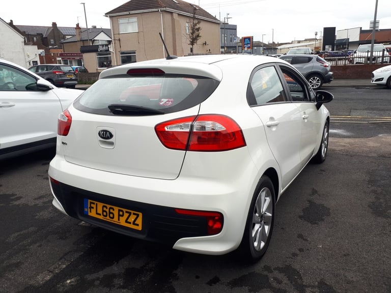2016 Kia Rio '2' 1.25 5-Door From £8,995 + Retail Package HATCHBACK Petrol Manual