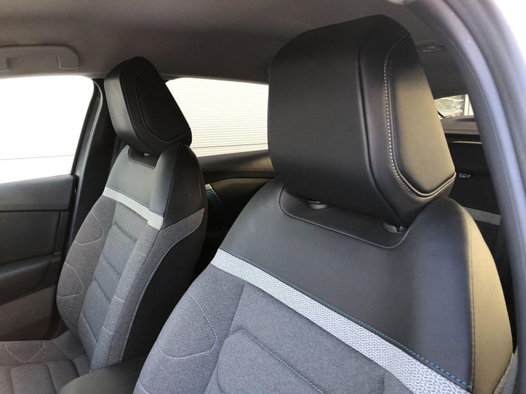 2021 Citroen e-C4 50kWh Shine Auto 5dr HATCHBACK Electric Automatic