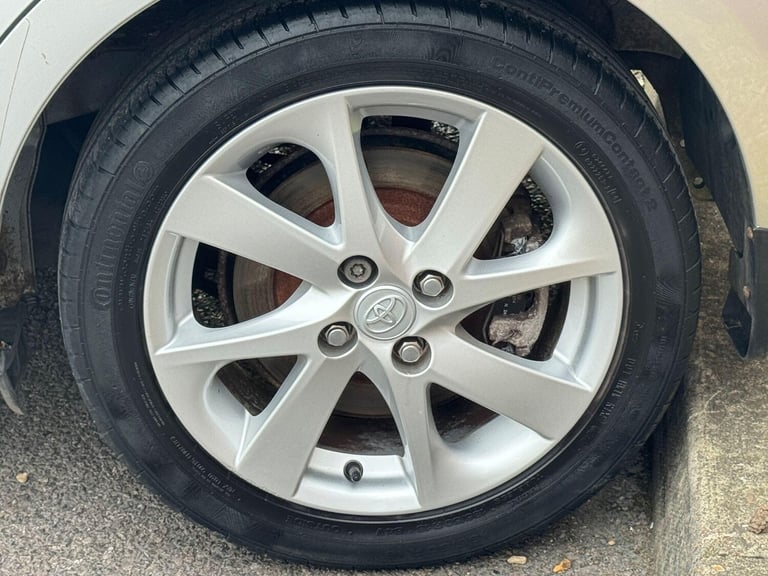  Toyota Yaris 1.5 VVT-h T Spirit CVT Euro 5 5dr Petrol/Electric Hybrid Automatic