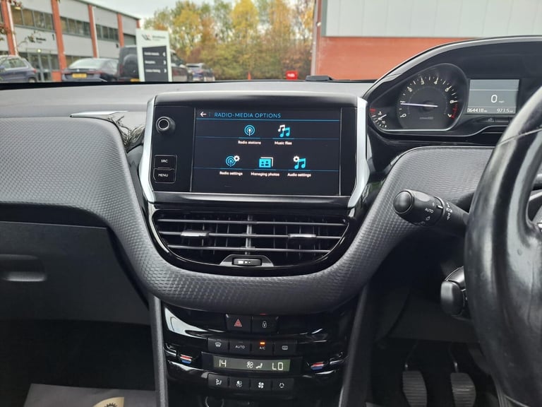 2018 Peugeot 208 1.2 PureTech Tech Edition Euro 6 (s/s) 5dr HATCHBACK Petrol Manual