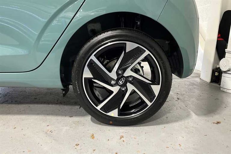 2025 Hyundai i10 1.2 Premium Hatchback 5dr Petrol Auto Euro 6 (s/s) (79 ps) Hatchback Petrol Auto...