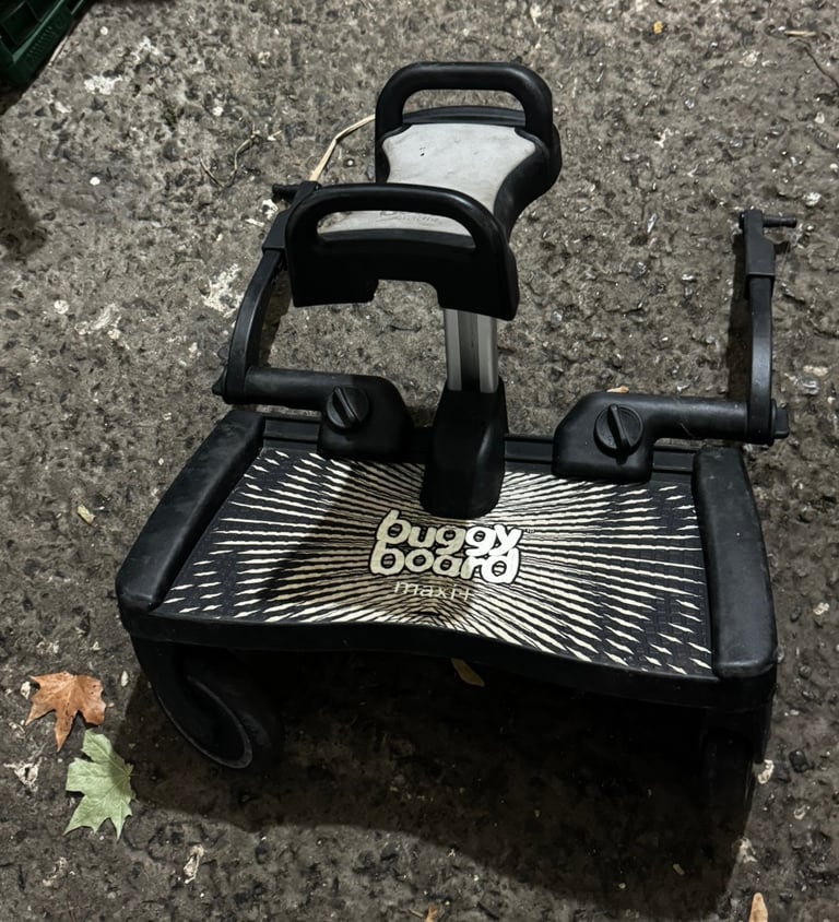 BuggyBoard Maxi+ with a saddle seat