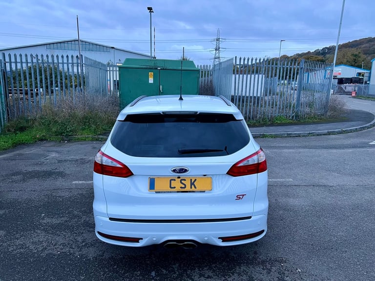 2012 Ford Focus 2.0T ST-3 5dr Ex Police ESTATE Petrol Manual