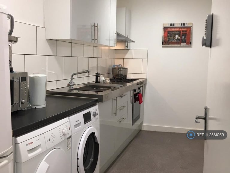 1 bedroom in Wostenholm Road, Sheffield, S7 (#2581059)
