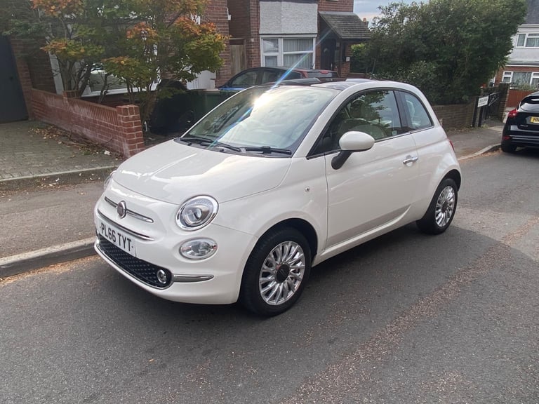 2016 FIAT 500 Lounge