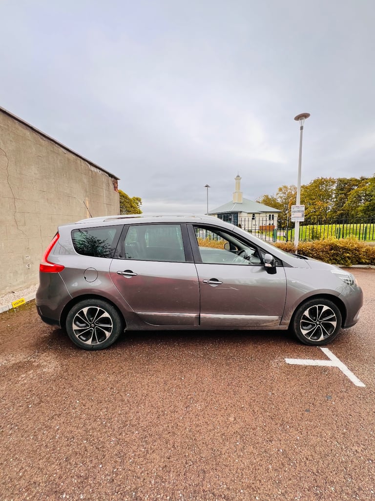 Renault Grand Scenic 2016 Long MOT ULEZ