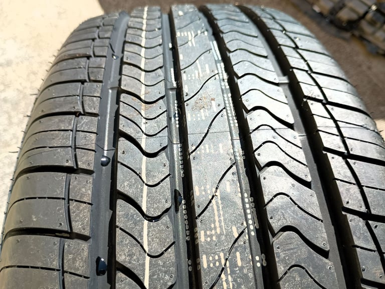 235 60 18" TYRE BRAND NEW + ALLOY WHEEL JEEP SUV MODELS