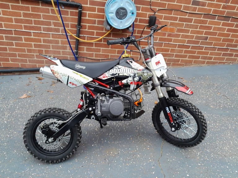image for Stomp 140cc Pit Bike