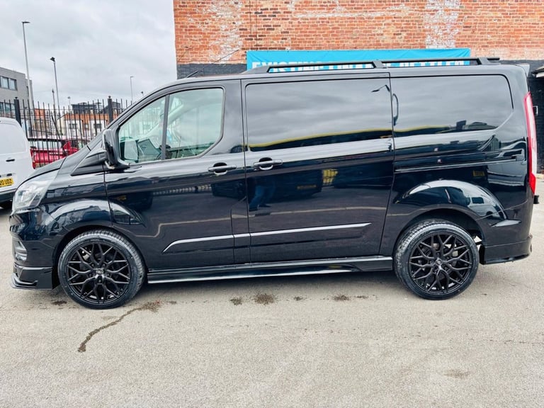 2022 Ford Transit Custom 2.0 EcoBlue 130ps Low Roof Limited Van PANEL VAN DIESEL Manual