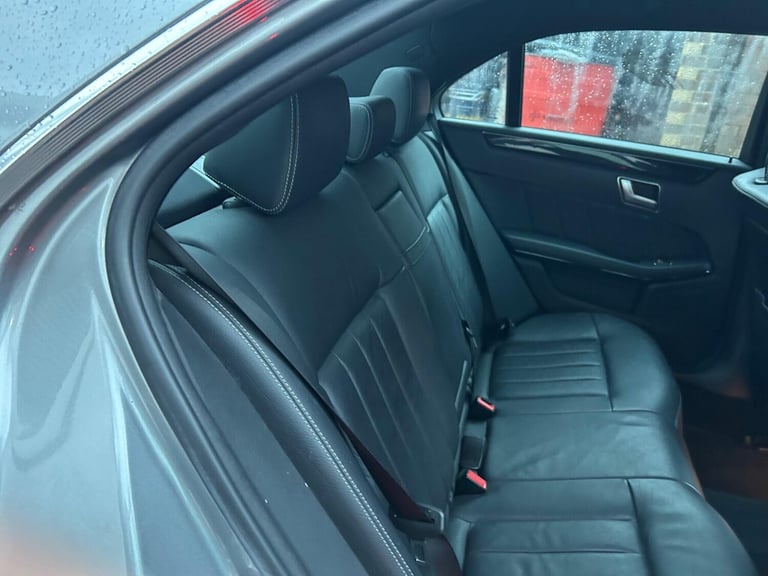 2013 Mercedes-Benz E Class E300 BlueTEC Hybrid SE 4dr 7G-Tronic SALOON DIESEL/ELECTRIC Automatic