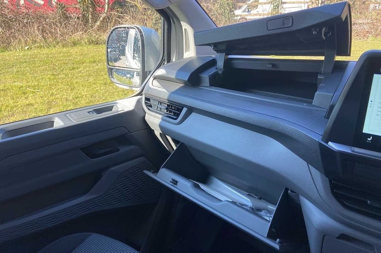 2025 Volkswagen Transporter 2.0 TDI 150 Commerce Plus Van Van Diesel Manual