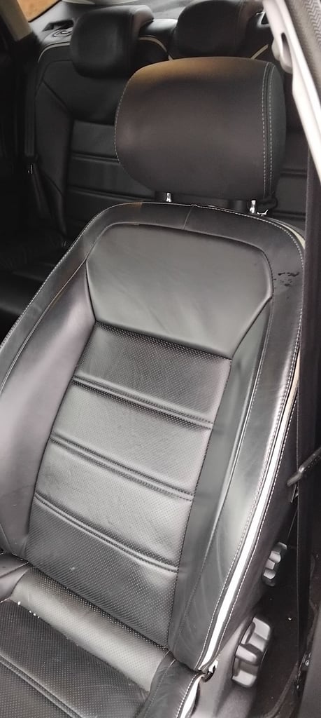 Ford mondeo titanium x mk4.5 2012 seats 