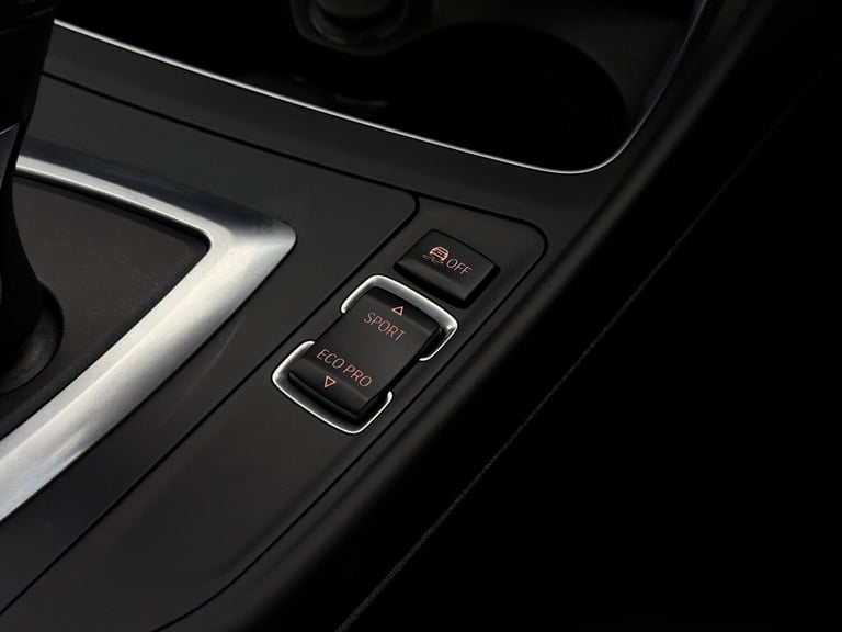 2018 BMW 1 Series 118i [1.5] SE 5dr [Nav/Servotronic] Step Auto HATCHBACK PETROL Automatic