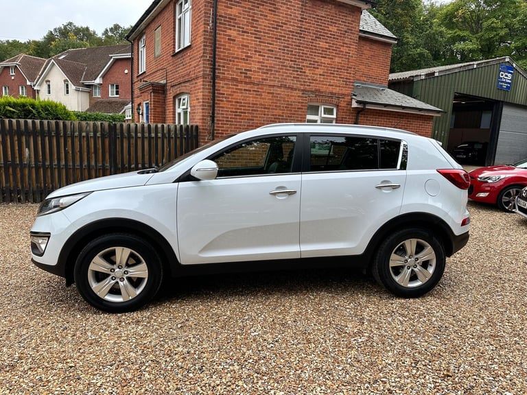 2013 Kia Sportage 1.6 GDi EcoDynamics 2 2WD Euro 5 (s/s) 5dr ESTATE Petrol Manual