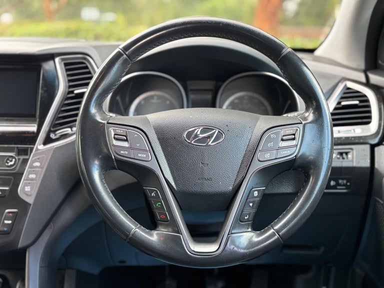 2015 Hyundai Santa Fe 2.2 CRDi Premium 4WD Euro 5 5dr (7 seat) ESTATE Diesel Manual