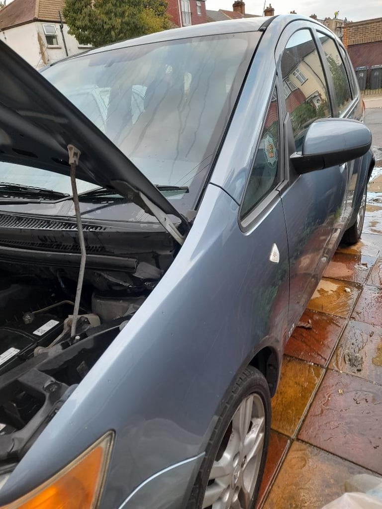 Mitsubishi, COLT, Hatchback, 2011, Semi-Auto, 1332 (cc), 5 doors