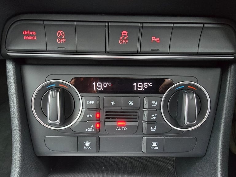 2015 Audi Q3 1.4T FSI SE 5dr S Tronic ESTATE PETROL Semi Automatic