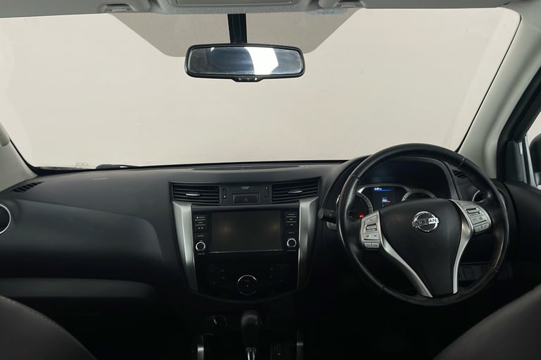  Nissan Navara 2.3 Dci Tekna Pickup Double Cab 4dr Diesel Auto 4wd Euro 6 190 Ps