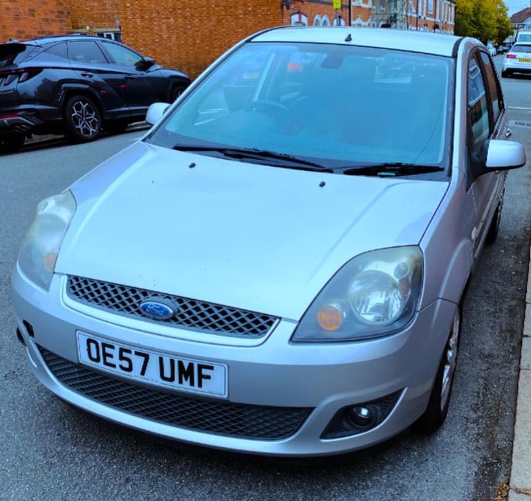Fiesta AUTOMATIC 12Month Mot leather seats 