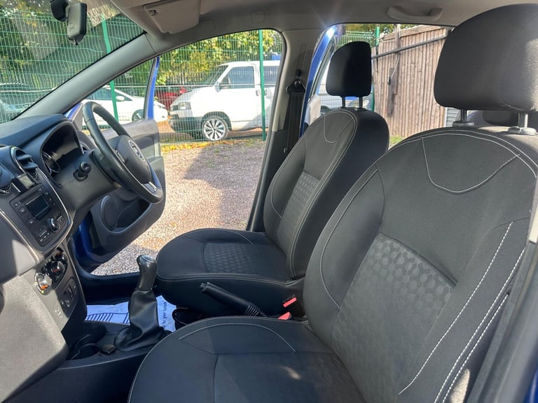 2013 Dacia Sandero 0.9 TCe Laureate Euro 5 5dr HATCHBACK Petrol Manual