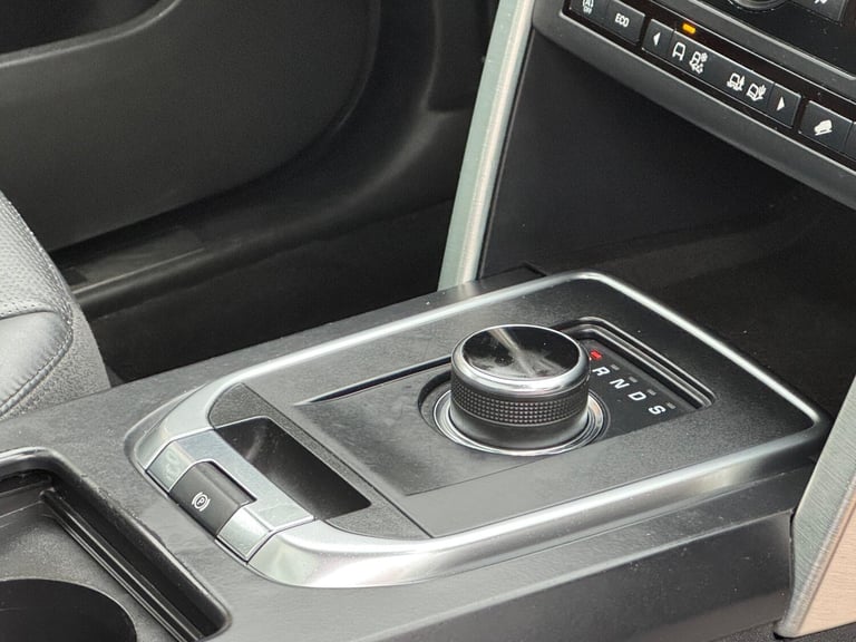 2018 Land Rover Discovery Sport 2.0 TD4 HSE Luxury Auto 4WD Euro 6 (s/s) 5dr ESTATE Diesel Automatic