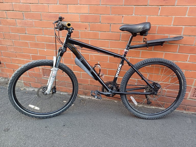 Kona Mountain , City Bike - lightweight aluminium frame , front RockShok suspension , Deore shifters