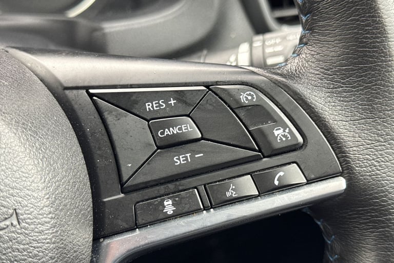 2022 Nissan Leaf 110kW N-Connecta 39kWh 5dr Auto Hatchback Electric Automatic