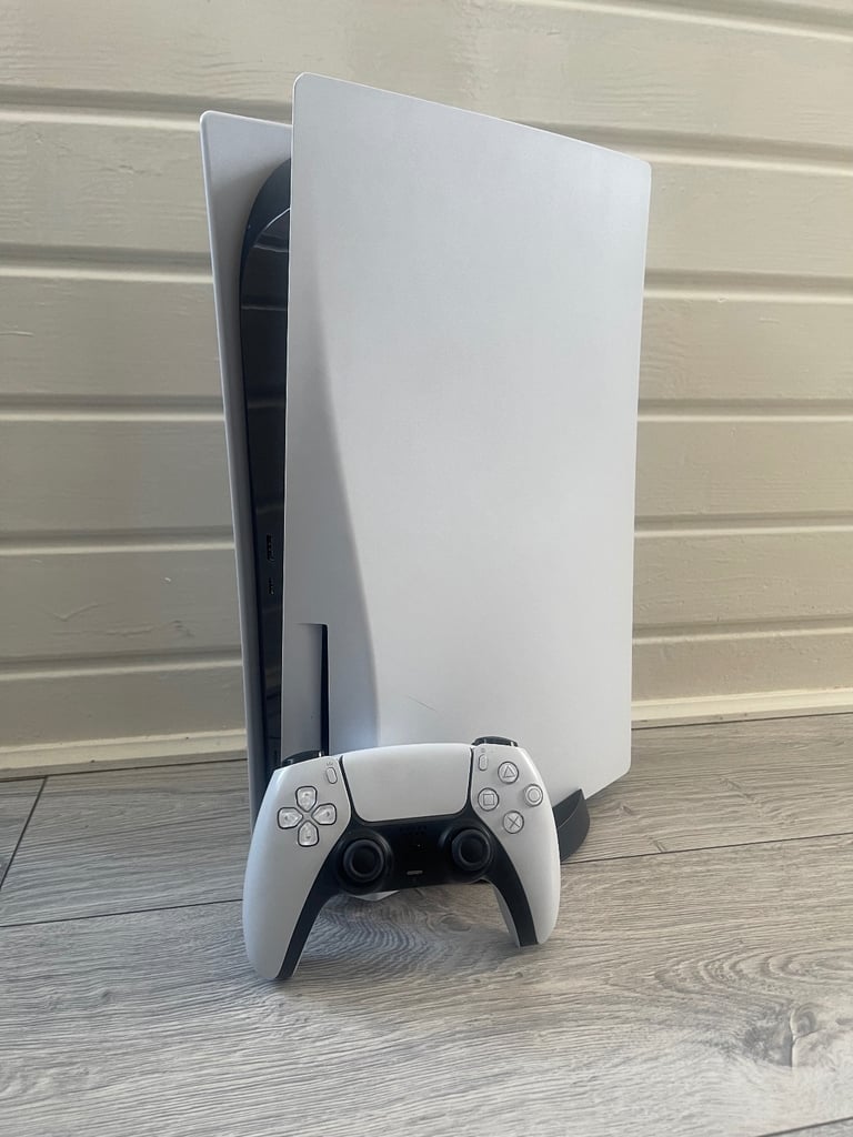 image for PlayStation 5 Disc Edition / 825GB - With Leads & Controller