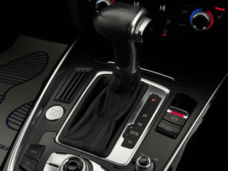  Audi Q5 2.0 TDI S line Plus Special Edition S Tronic quattro Euro 6 (s/s) 5dr Diesel Automatic