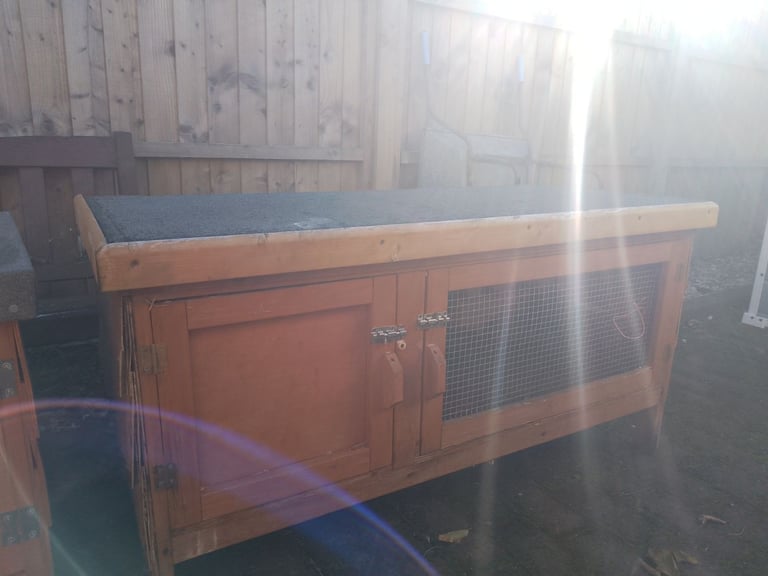 Rabbit hutch 