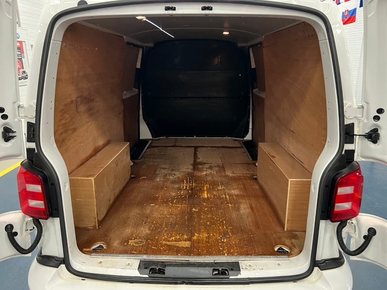 2017 Volkswagen Transporter T30 L2 TRENDLINE 2.0TDI BLUEMOTION 150PS DSG AUTO LWB VAN (EURO 6) PA...