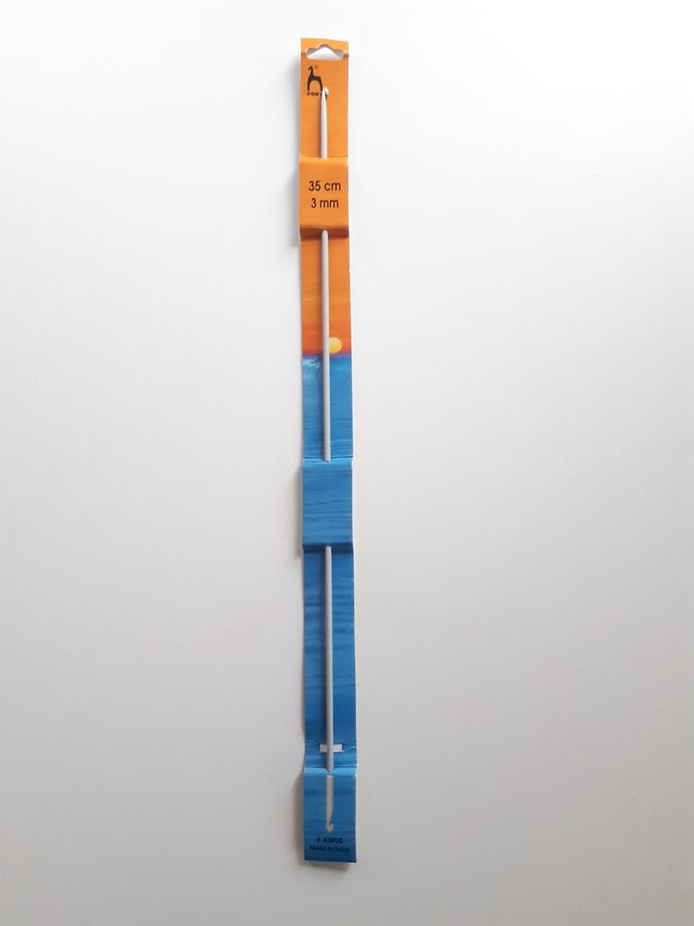 Range of Bamboo and Metal knitting/crochet needles