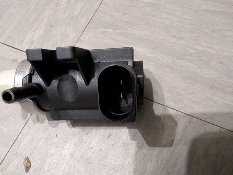 2010-2012 on words skoda Octavia 20l TDI cr turbo pressure boost sensor 