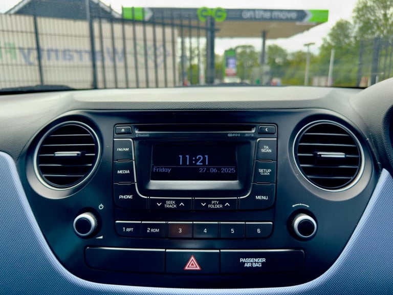 2014 Hyundai i10 1.2 Premium Euro 5 5dr HATCHBACK Petrol Manual