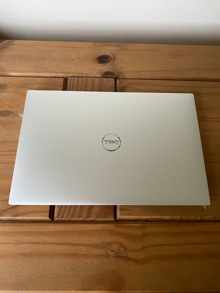 Dell XPS 9300 Laptop, Intel i7, 16gb Ram, 512gb SSD, Windows 11 Pro, with Office Pro Plus 2024
